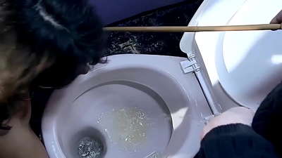 Соруға мәжбүр